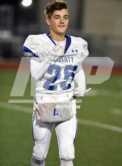 Thumbnail 2 in Liberty vs. Fife (WIAA 2A 1st Round) photogallery.