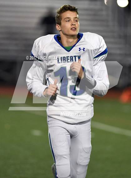 Thumbnail 1 in Liberty vs. Fife (WIAA 2A 1st Round) photogallery.