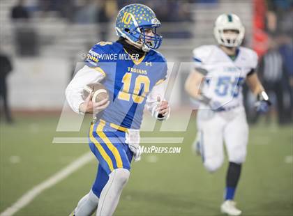 Thumbnail 2 in Liberty vs. Fife (WIAA 2A 1st Round) photogallery.