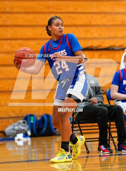 Thumbnail 1 in Christian Brothers vs. St. Francis (Valley High Tournament) photogallery.