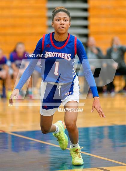 Thumbnail 2 in Christian Brothers vs. St. Francis (Valley High Tournament) photogallery.