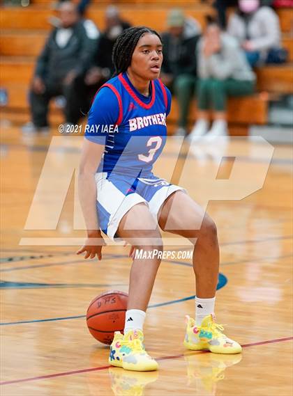 Thumbnail 1 in Christian Brothers vs. St. Francis (Valley High Tournament) photogallery.