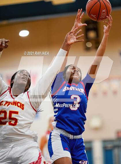 Thumbnail 3 in Christian Brothers vs. St. Francis (Valley High Tournament) photogallery.