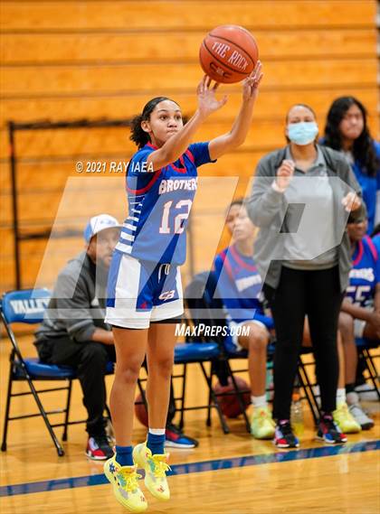 Thumbnail 1 in Christian Brothers vs. St. Francis (Valley High Tournament) photogallery.