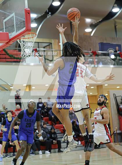 Thumbnail 2 in Eagle Academy vs Half Hollow Hills East (Gary Charles Hoop Classic) photogallery.