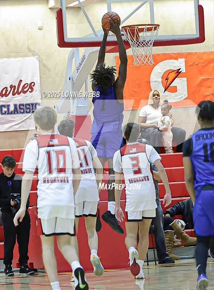 Thumbnail 1 in Eagle Academy vs Half Hollow Hills East (Gary Charles Hoop Classic) photogallery.