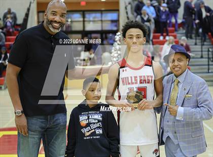 Thumbnail 2 in Eagle Academy vs Half Hollow Hills East (Gary Charles Hoop Classic) photogallery.