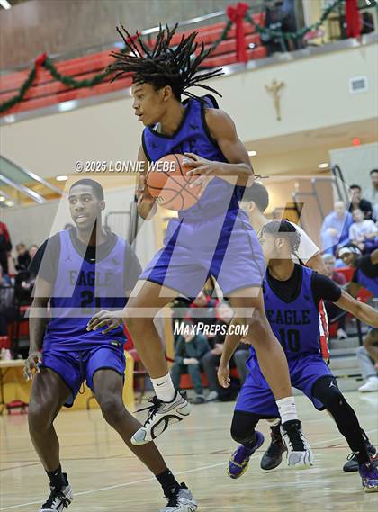 Thumbnail 3 in Eagle Academy vs Half Hollow Hills East (Gary Charles Hoop Classic) photogallery.