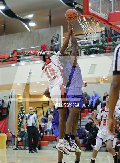 Thumbnail 1 in Eagle Academy vs Half Hollow Hills East (Gary Charles Hoop Classic) photogallery.