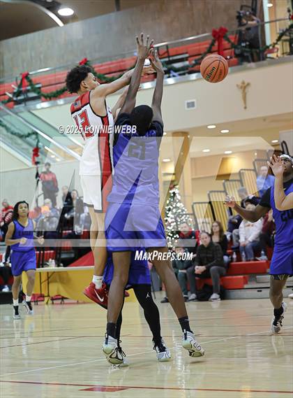 Thumbnail 3 in Eagle Academy vs Half Hollow Hills East (Gary Charles Hoop Classic) photogallery.