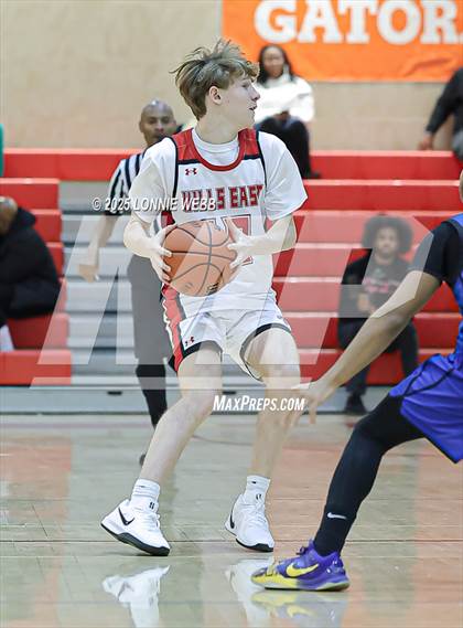 Thumbnail 3 in Eagle Academy vs Half Hollow Hills East (Gary Charles Hoop Classic) photogallery.