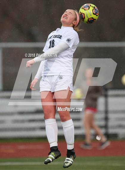 Thumbnail 1 in Neuqua Valley vs. New Trier photogallery.