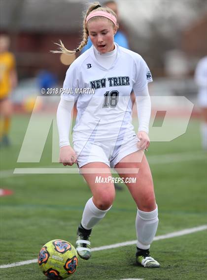 Thumbnail 1 in Neuqua Valley vs. New Trier photogallery.