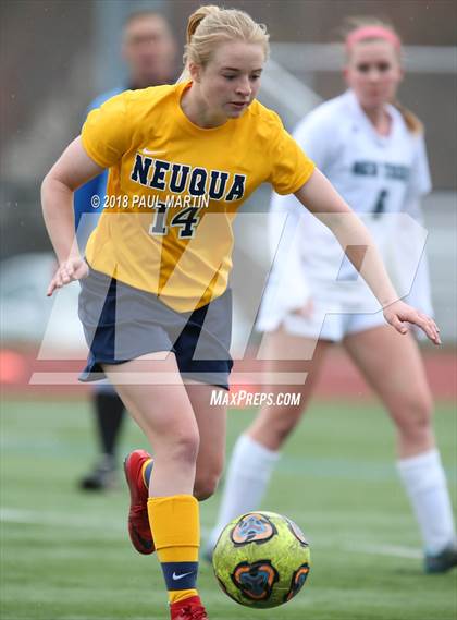 Thumbnail 2 in Neuqua Valley vs. New Trier photogallery.