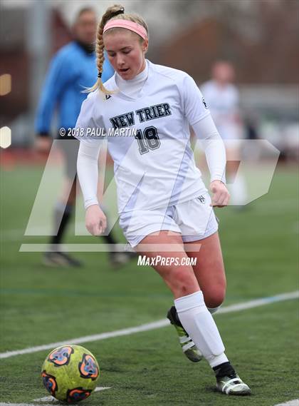 Thumbnail 2 in Neuqua Valley vs. New Trier photogallery.