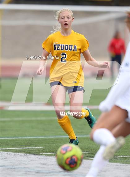 Thumbnail 1 in Neuqua Valley vs. New Trier photogallery.