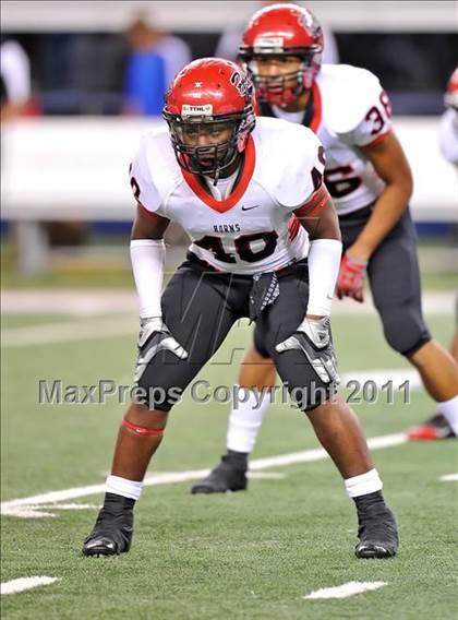 Thumbnail 3 in Cedar Hill vs. Guyer (Kirk Herbstreit National Kickoff Classic) photogallery.