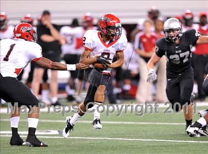 Thumbnail 1 in Cedar Hill vs. Guyer (Kirk Herbstreit National Kickoff Classic) photogallery.