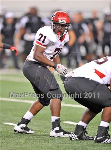 Thumbnail 2 in Cedar Hill vs. Guyer (Kirk Herbstreit National Kickoff Classic) photogallery.