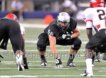 Thumbnail 1 in Cedar Hill vs. Guyer (Kirk Herbstreit National Kickoff Classic) photogallery.