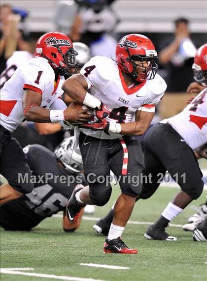 Thumbnail 1 in Cedar Hill vs. Guyer (Kirk Herbstreit National Kickoff Classic) photogallery.