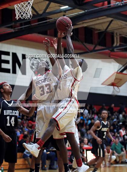 Thumbnail 3 in Havelock @ New Bern  (Craven County Christmas Tournament) photogallery.
