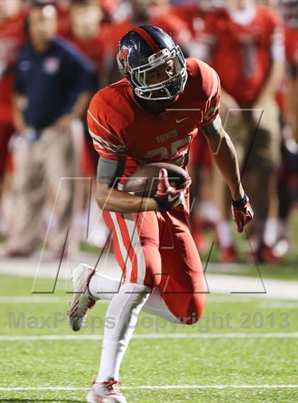 Thumbnail 2 in Boyd vs Coppell photogallery.