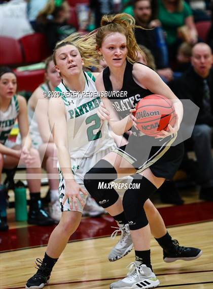 Thumbnail 3 in Delta vs. Pagosa Springs (CHSAA 3A Great 8) photogallery.