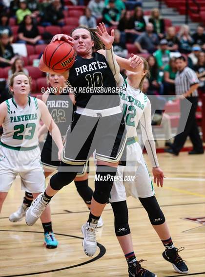 Thumbnail 1 in Delta vs. Pagosa Springs (CHSAA 3A Great 8) photogallery.