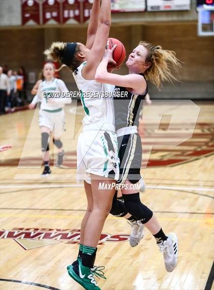Thumbnail 3 in Delta vs. Pagosa Springs (CHSAA 3A Great 8) photogallery.