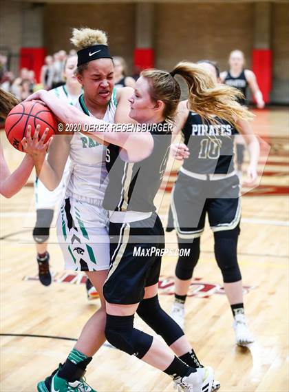 Thumbnail 3 in Delta vs. Pagosa Springs (CHSAA 3A Great 8) photogallery.