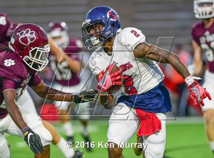 Thumbnail 2 in Cy-Fair vs Cypress Springs photogallery.