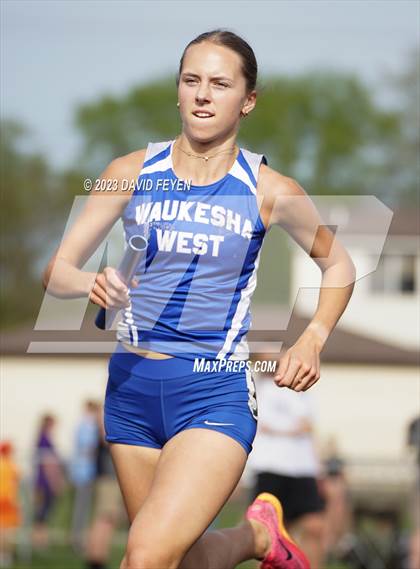 Thumbnail 3 in Jim Barron Championships photogallery.