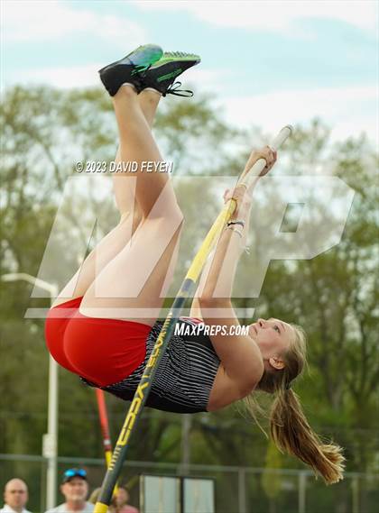 Thumbnail 2 in Jim Barron Championships photogallery.