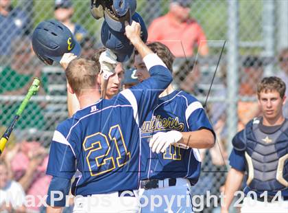 Thumbnail 2 in Mount Dora vs Umatilla  (FHSAA Class 5A District 13 Senifinal) photogallery.