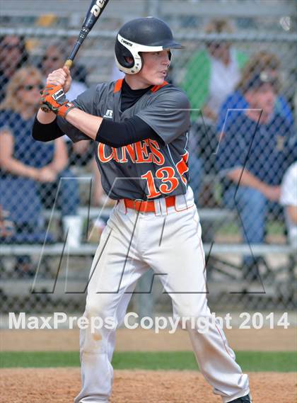 Thumbnail 1 in Mount Dora vs Umatilla  (FHSAA Class 5A District 13 Senifinal) photogallery.