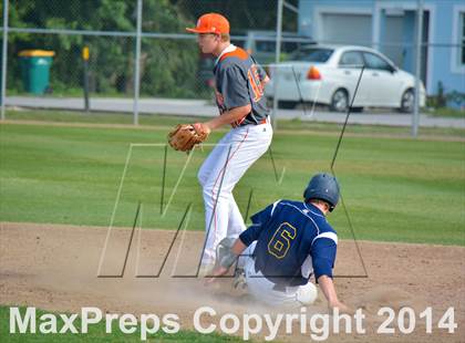 Thumbnail 3 in Mount Dora vs Umatilla  (FHSAA Class 5A District 13 Senifinal) photogallery.