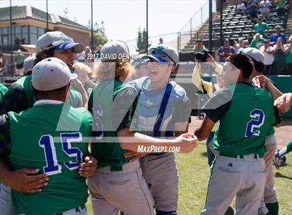 Thumbnail 2 in Porterville vs. Highland (CIF CS D3 Final) photogallery.