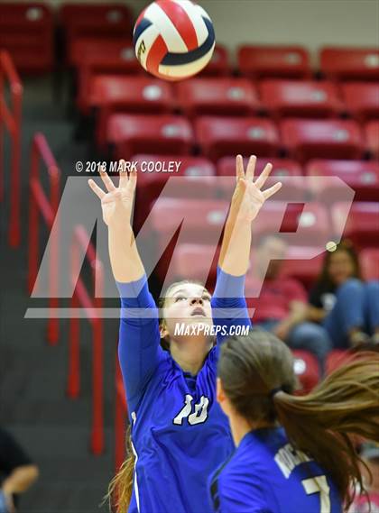 Thumbnail 3 in Robinson @ Lorena photogallery.
