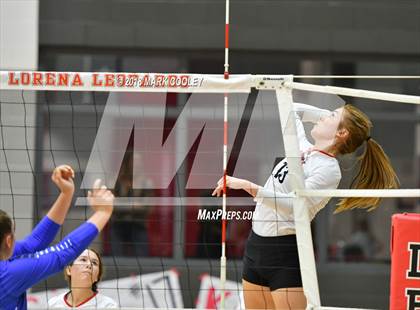 Thumbnail 3 in Robinson @ Lorena photogallery.
