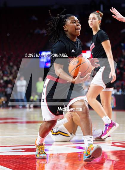 Thumbnail 3 in Omaha Westside vs. Bellevue West (NSAA Class A Semifinal) photogallery.