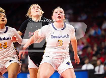 Thumbnail 1 in Omaha Westside vs. Bellevue West (NSAA Class A Semifinal) photogallery.