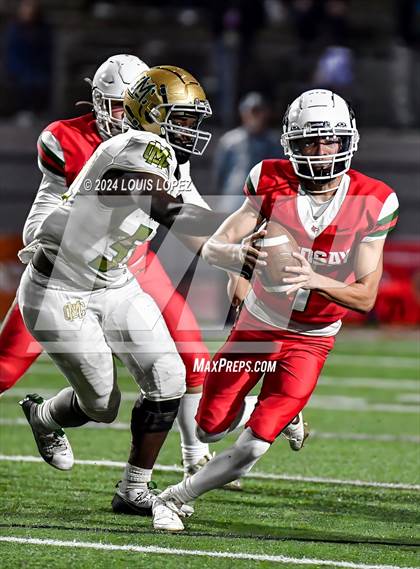 Thumbnail 3 in Moreau Catholic @ Lindsay (CIF State DIV 7AA Championship) photogallery.