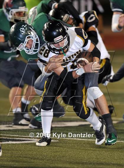 Thumbnail 2 in Crawford vs. Blue Ridge (UIL 2A Division 1 Region 2 Area Playoff) photogallery.