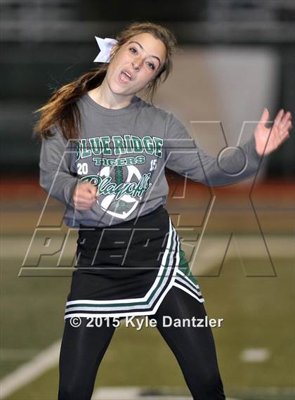 Thumbnail 1 in Crawford vs. Blue Ridge (UIL 2A Division 1 Region 2 Area Playoff) photogallery.