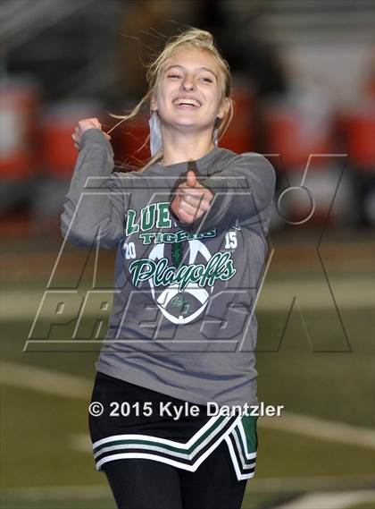 Thumbnail 1 in Crawford vs. Blue Ridge (UIL 2A Division 1 Region 2 Area Playoff) photogallery.