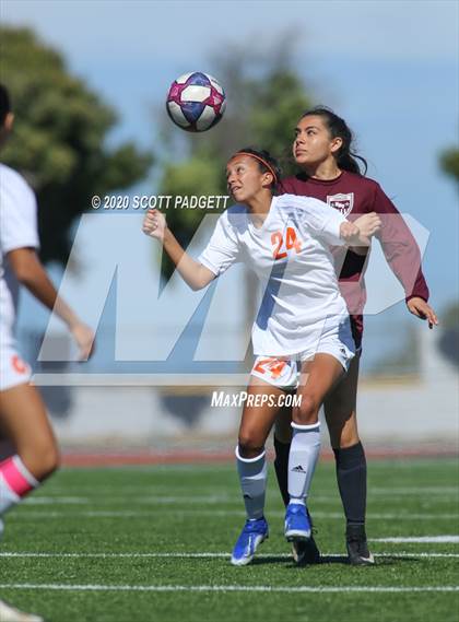 Thumbnail 2 in Rancho Buena Vista vs. Escondido (CIF SDS D4 Final) photogallery.