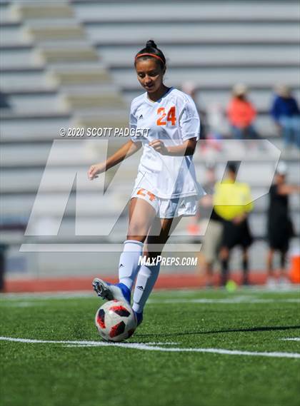 Thumbnail 2 in Rancho Buena Vista vs. Escondido (CIF SDS D4 Final) photogallery.