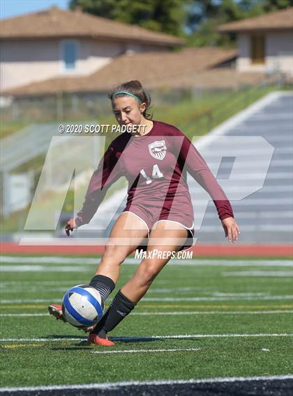 Thumbnail 1 in Rancho Buena Vista vs. Escondido (CIF SDS D4 Final) photogallery.
