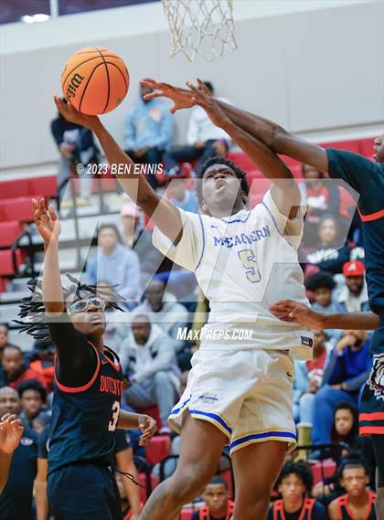 Thumbnail 2 in Dutchtown vs. McEachern (Hard in the Paint)  photogallery.